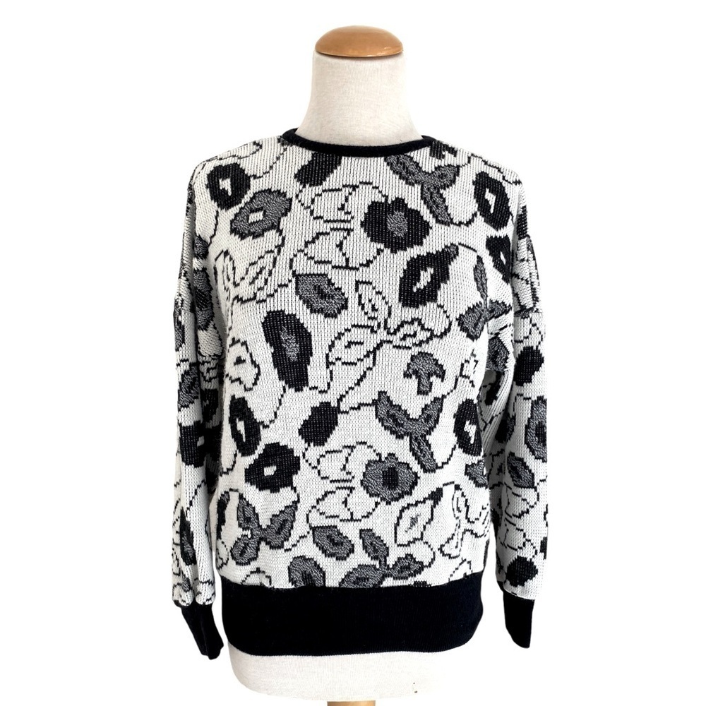 Vintage 1980s/90s Robbie Sport Long Sleeve Crewneck Sweater